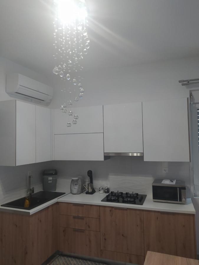 Εirene Room Chalkís المظهر الخارجي الصورة