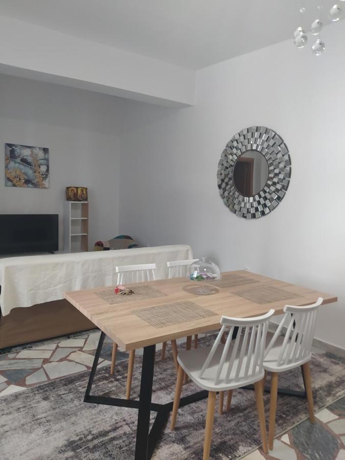 Εirene Room Chalkís المظهر الخارجي الصورة